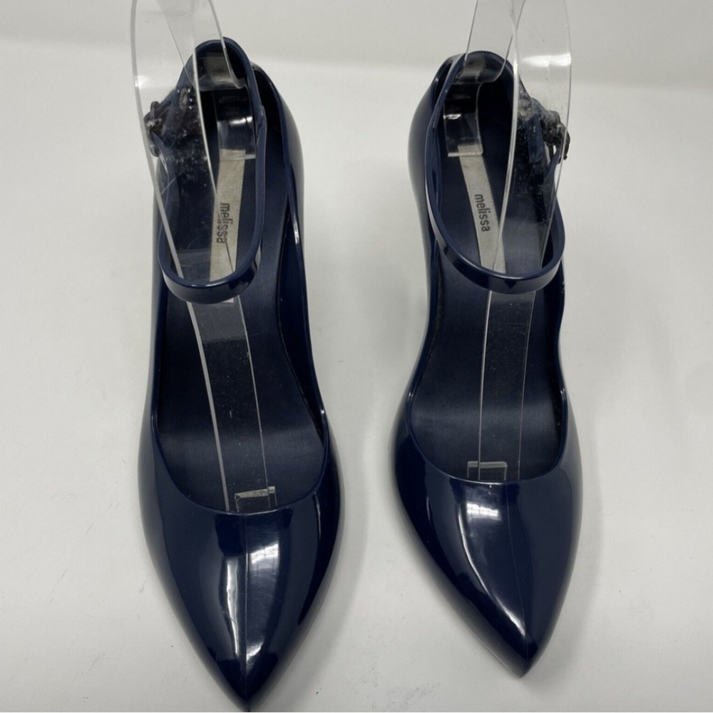 Pumps - Picture 3 of 8